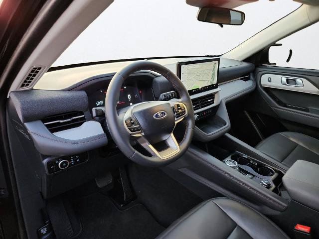 Certified 2026 Ford Explorer Active w/ Active Comfort Package RWD image 9