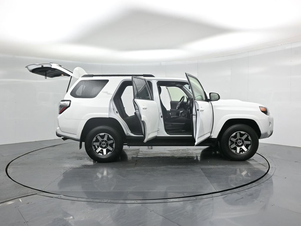 Used 2024 Toyota 4Runner TRD Off-Road image 31