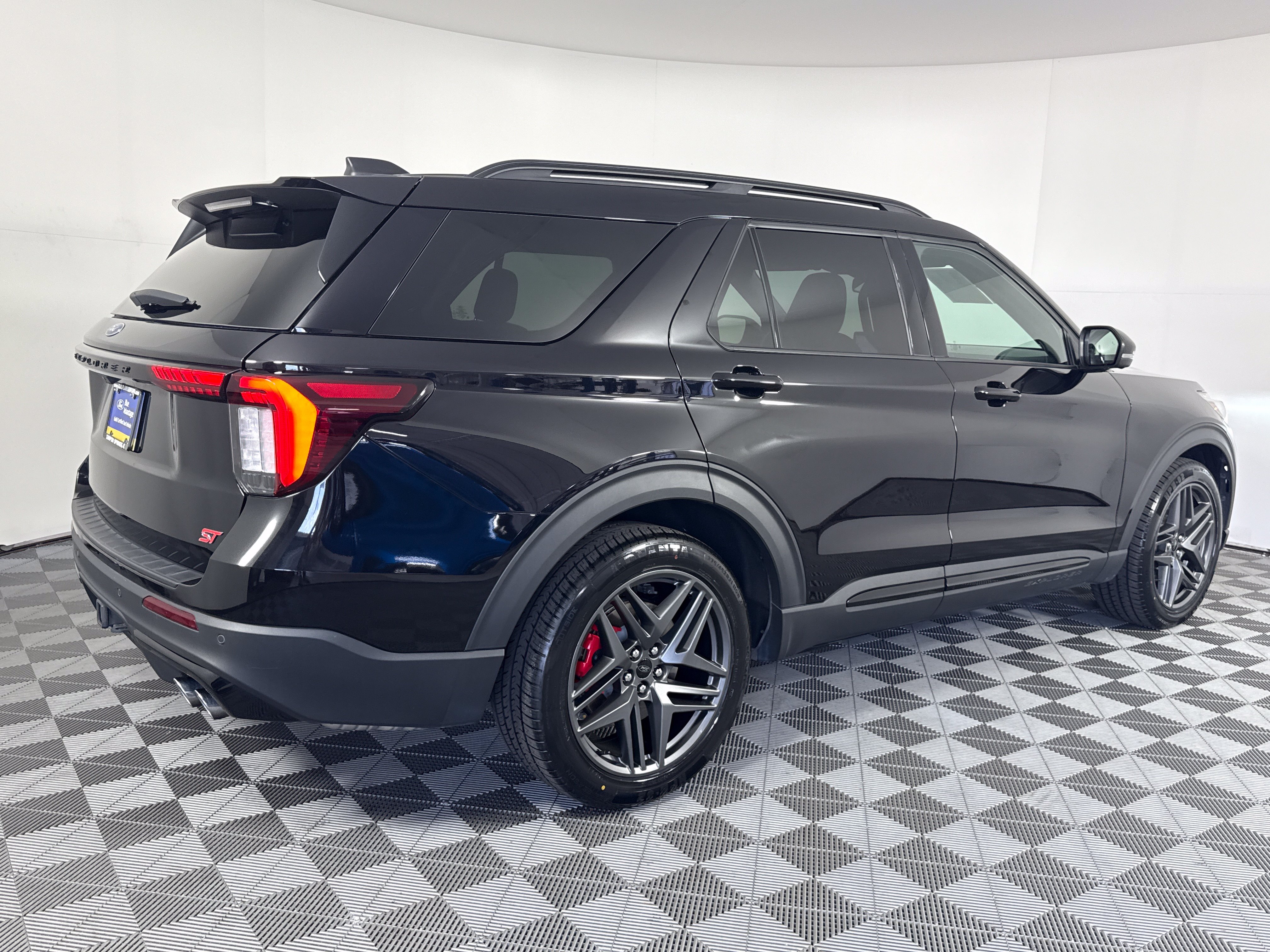 Certified 2025 Ford Explorer ST w/ Sun And Sound Package AWD/4WD image 3