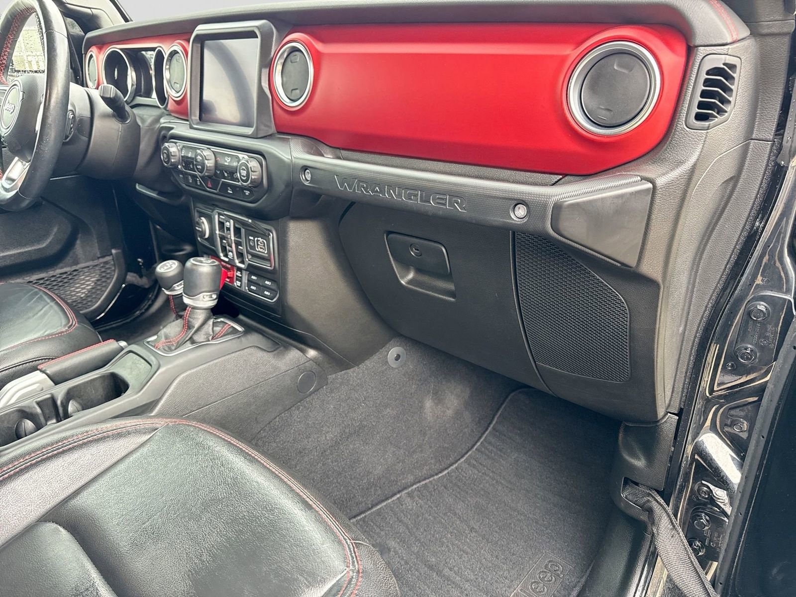 Used 2021 Jeep Wrangler Unlimited Rubicon w/ Uconnect 4C Nav & Sound Group image 8