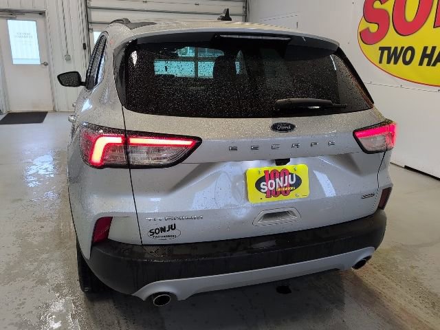 Certified 2020 Ford Escape Titanium image 5