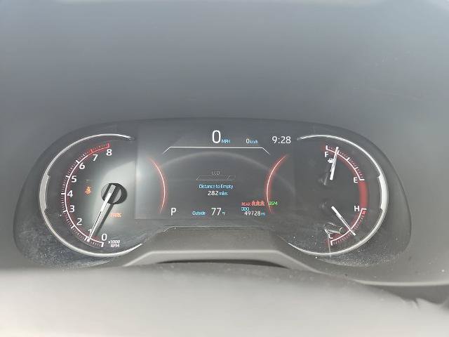Used 2025 Toyota RAV4 XLE FWD image 18