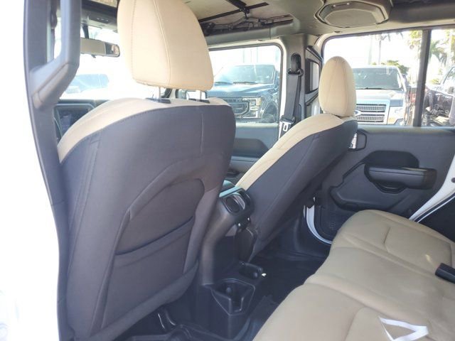 Used 2022 Jeep Wrangler Unlimited Sport image 12