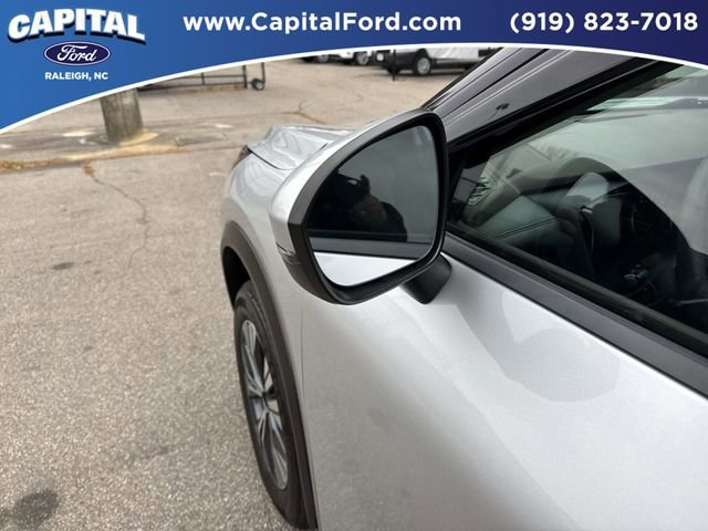 Used 2021 Nissan Rogue SV image 12