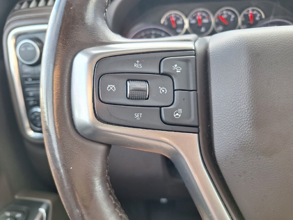 Used 2022 Chevrolet Silverado 1500 LTZ w/ LTZ Premium Package AWD/4WD image 17