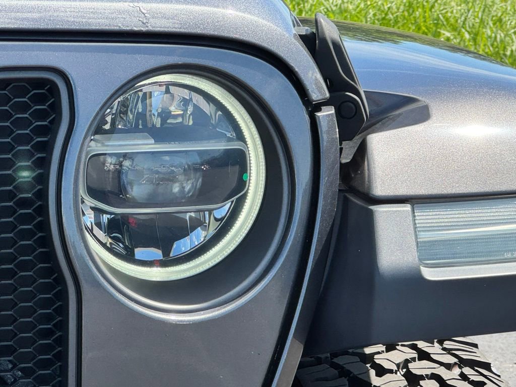 Used 2018 Jeep Wrangler Rubicon AWD/4WD image 5