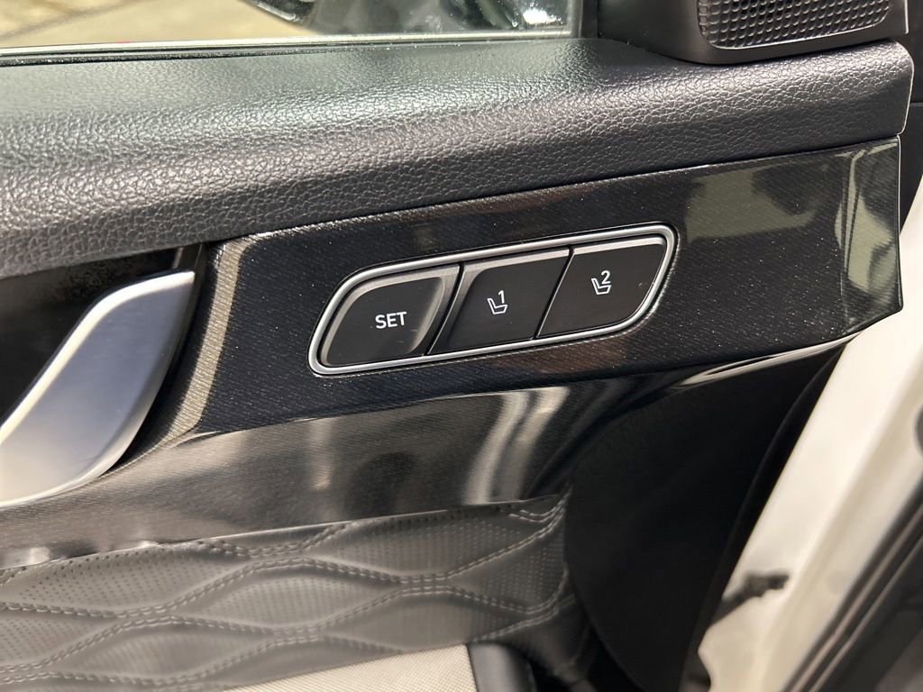 Used 2022 Hyundai Palisade Calligraphy AWD/4WD image 16
