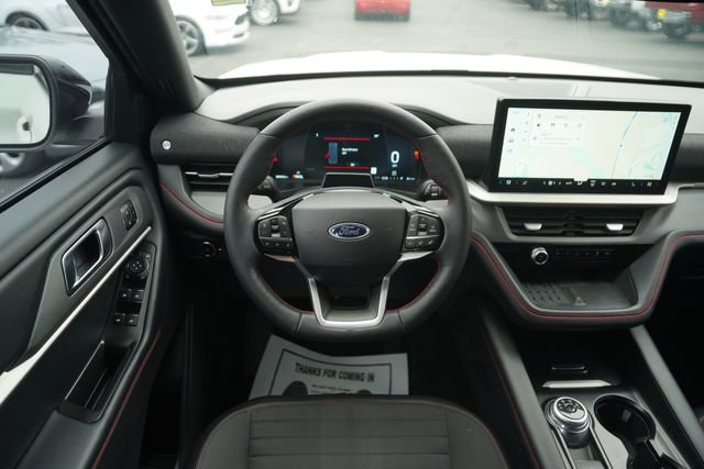 Certified 2025 Ford Explorer ST-Line w/ Premium Package RWD image 23