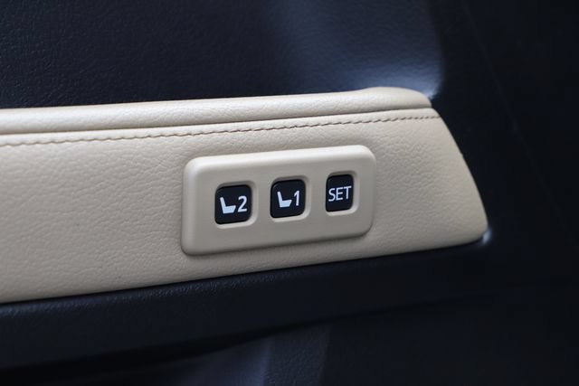 Used 2022 Toyota 4Runner Limited AWD/4WD image 20