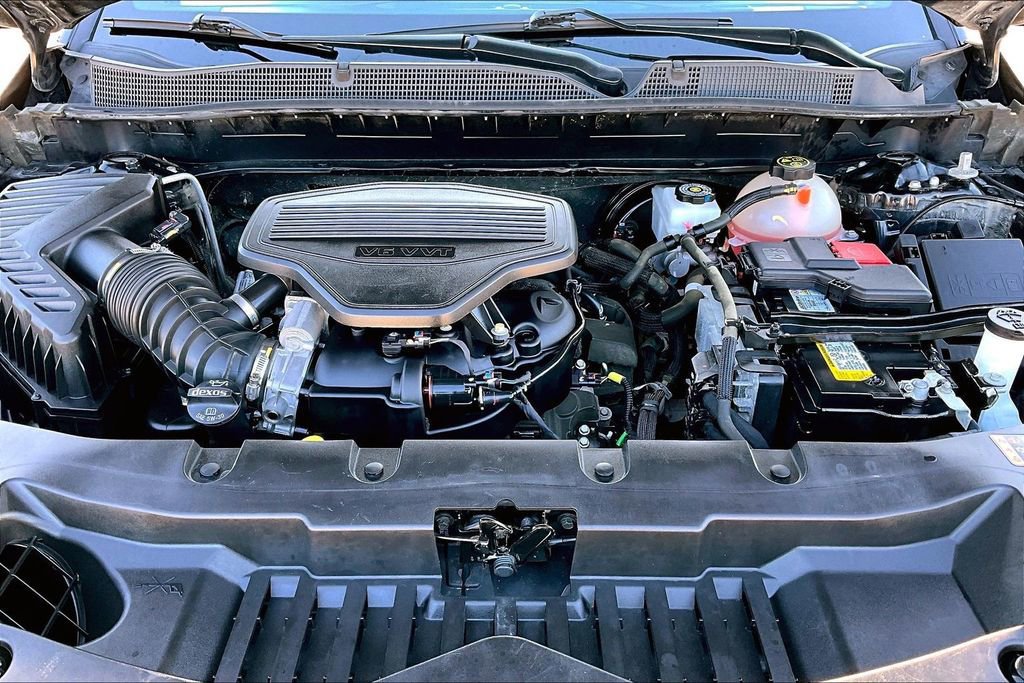 Used 2022 Chevrolet Blazer RS image 12