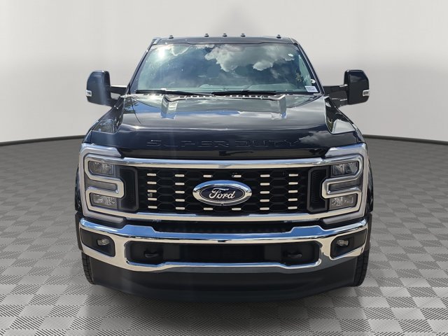 Certified 2025 Ford F450 Lariat AWD/4WD image 2