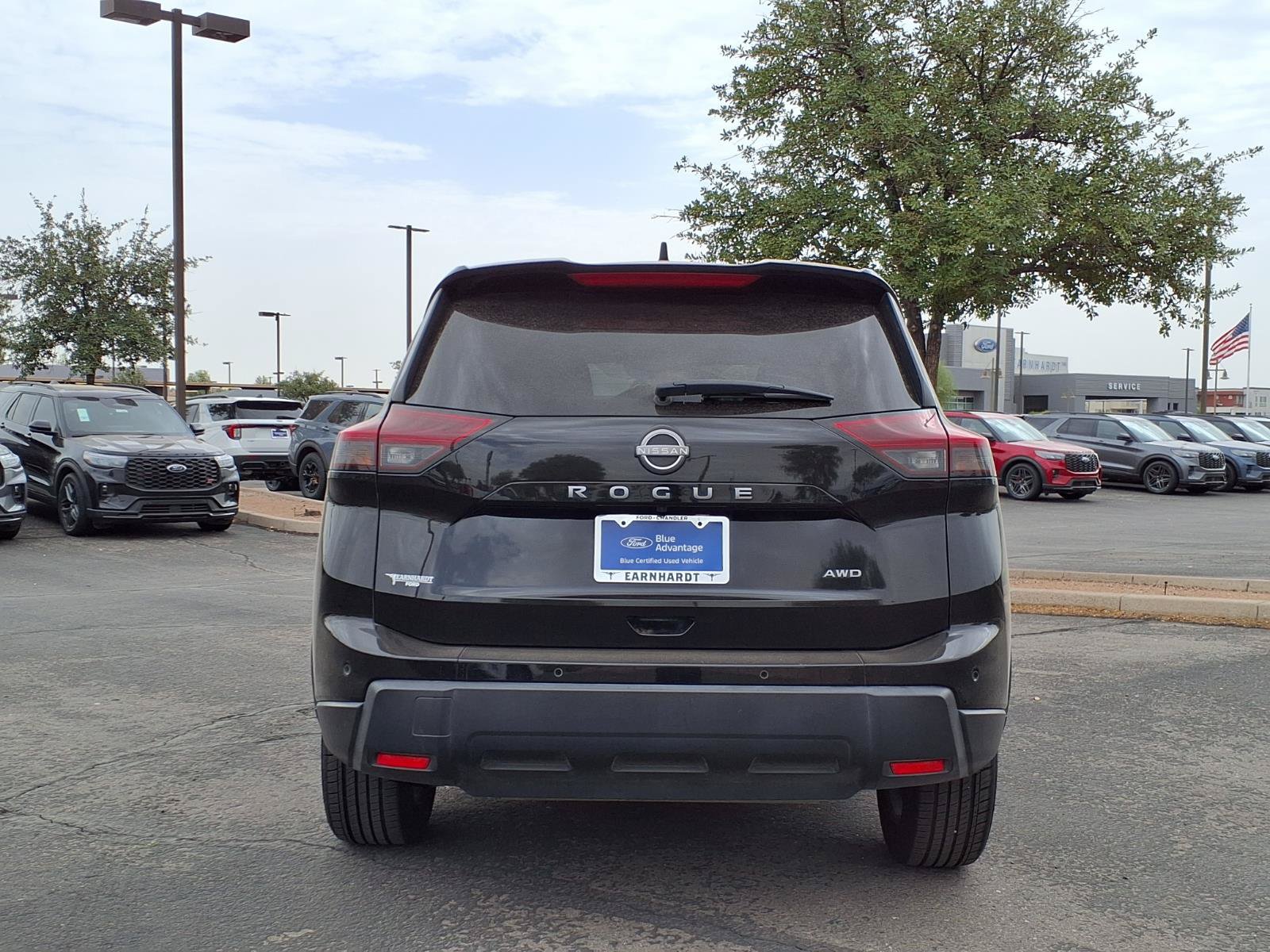 Used 2025 Nissan Rogue SV AWD/4WD image 5