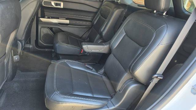 Certified 2024 Ford Explorer XLT w/ Equipment Group 202A AWD/4WD image 11