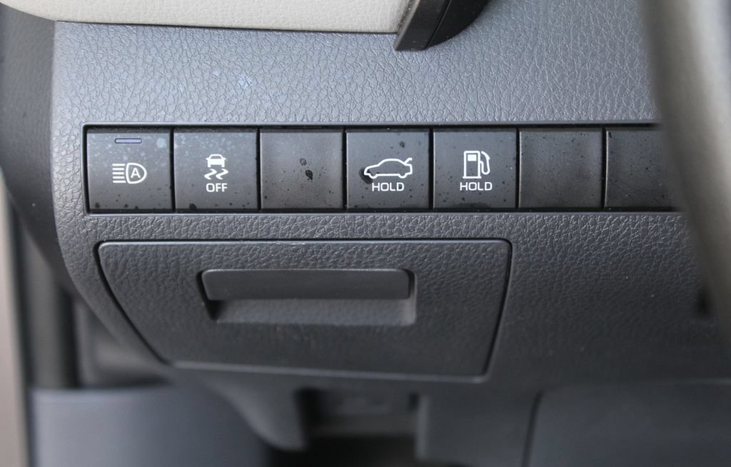 Used 2023 Toyota Camry LE FWD image 25