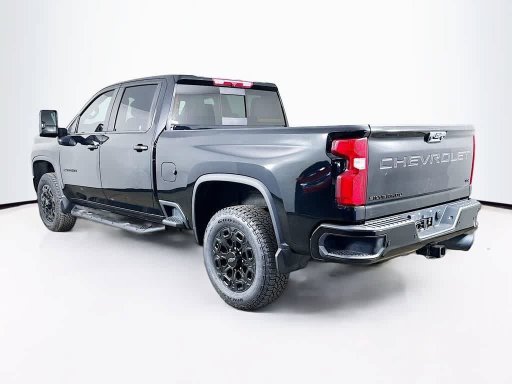 Used 2022 Chevrolet Silverado 2500 LTZ w/ LTZ Plus Package AWD/4WD image 4