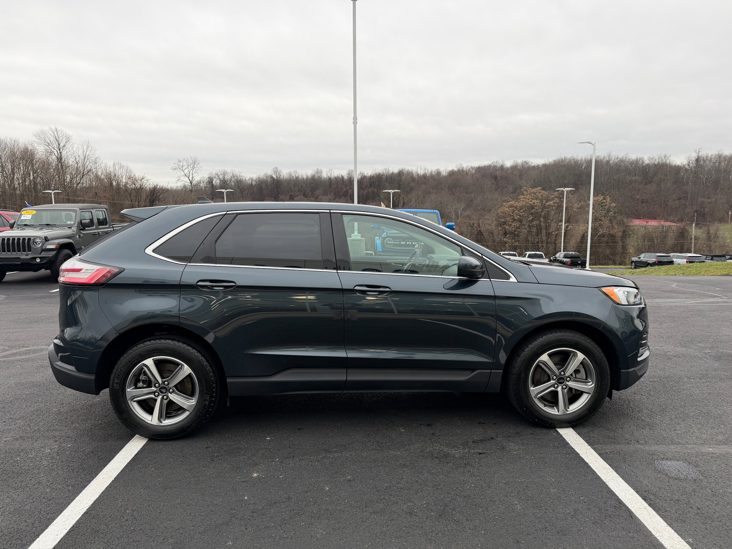 Certified 2024 Ford Edge SEL w/ Convenience Package AWD/4WD image 4