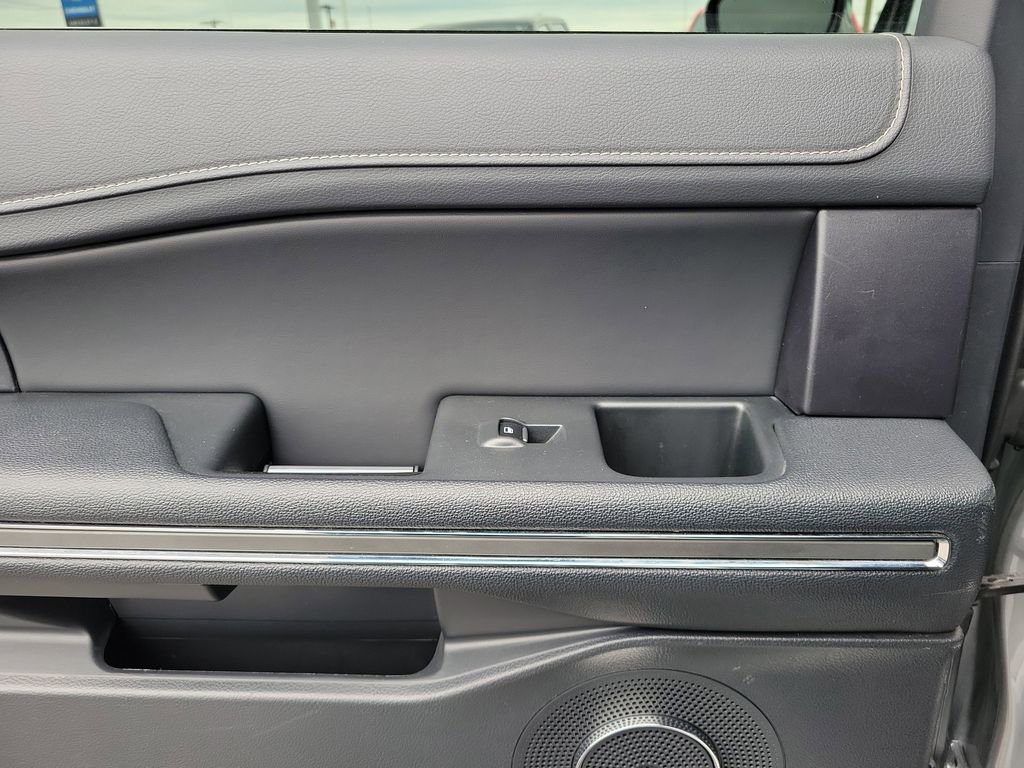 Certified 2024 Ford Expedition XLT AWD/4WD image 15