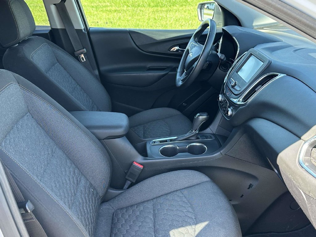 Used 2018 Chevrolet Equinox LT FWD image 10
