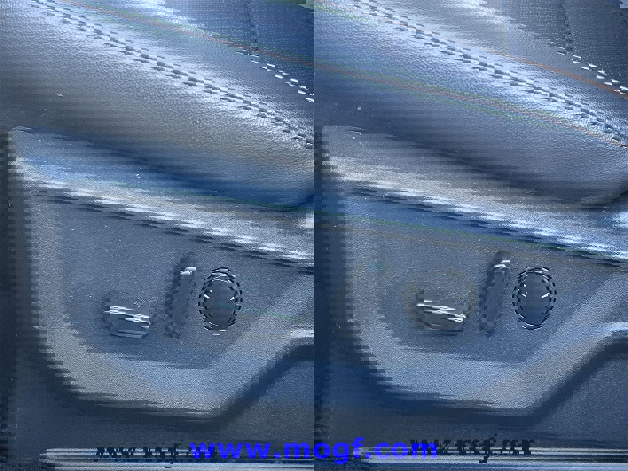 Certified 2025 Ford F150 Lariat w/ Equipment Group 501A Mid image 30