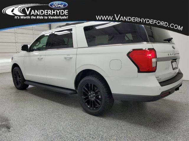 Certified 2024 Ford Expedition Max XLT image 3