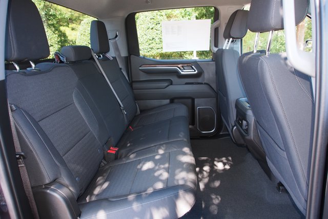 Used 2022 Chevrolet Silverado 1500 RST AWD/4WD image 15