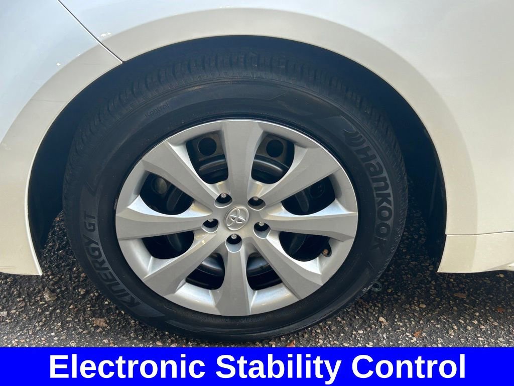 Used 2024 Toyota Corolla LE image 15