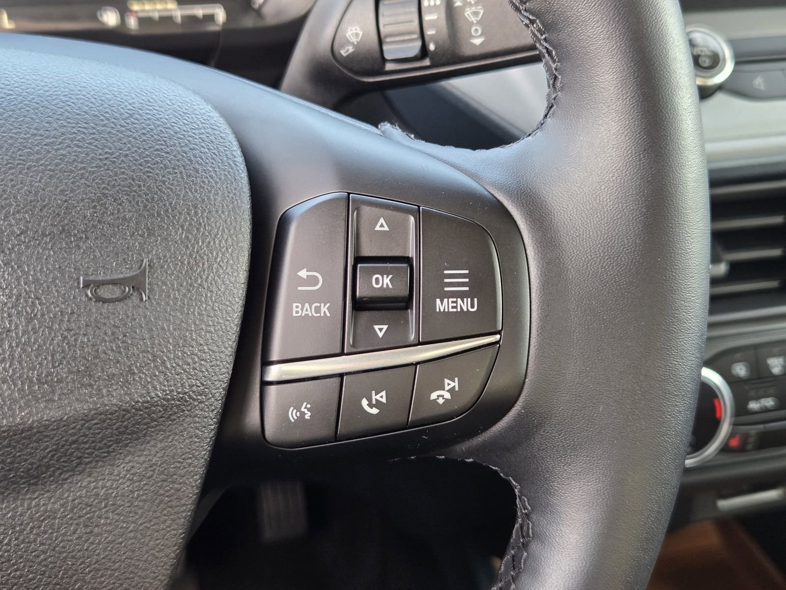 Certified 2024 Ford Maverick Lariat w/ FX4 Off-Road Package image 30