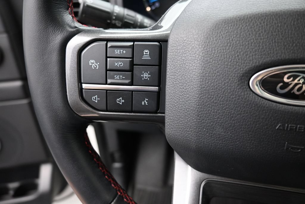 Certified 2023 Ford Expedition Limited RWD image 3