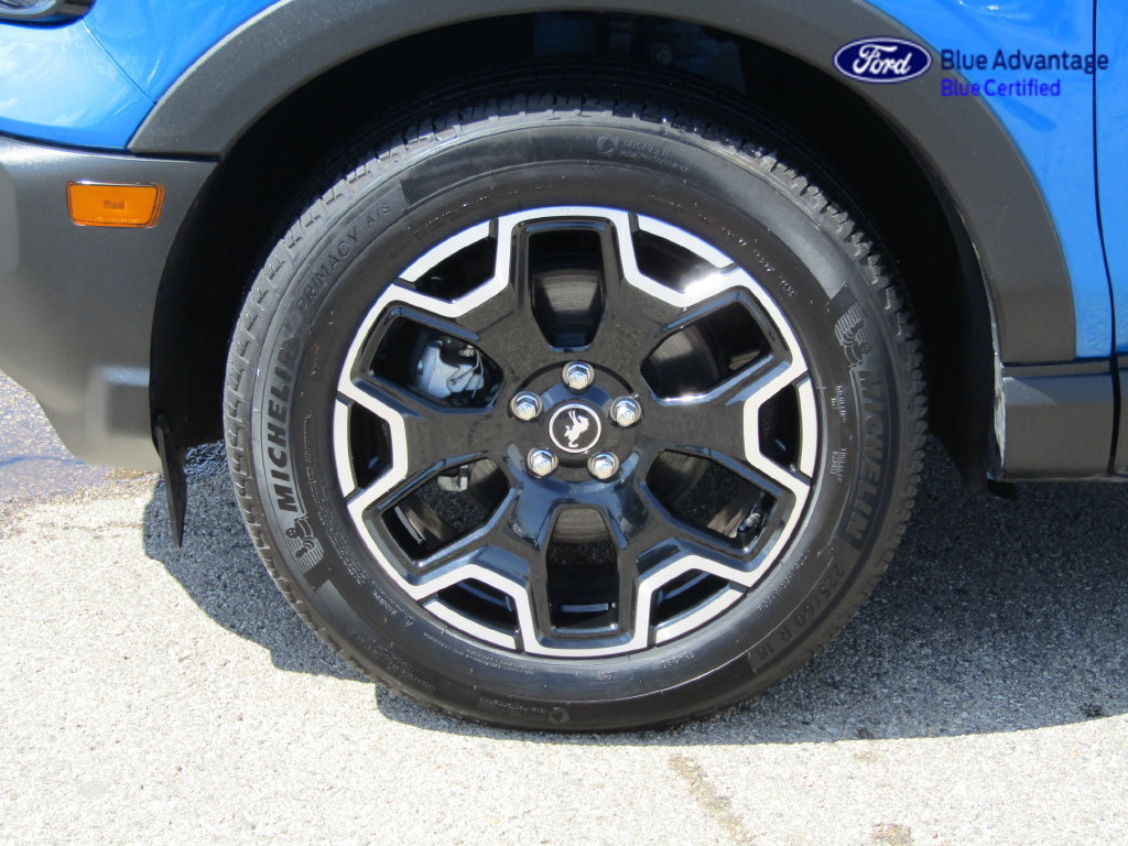 Certified 2025 Ford Bronco Sport Outer Banks w/ Outer Banks Tech Package+ AWD/4WD image 7