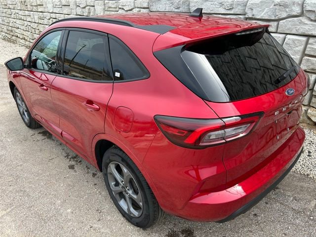 Certified 2023 Ford Escape ST-Line Select w/ Tech Pack #1 AWD/4WD image 4