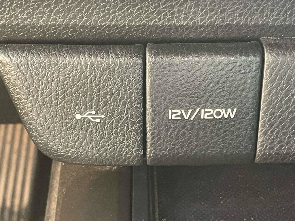 Used 2022 Toyota Camry SE FWD image 21