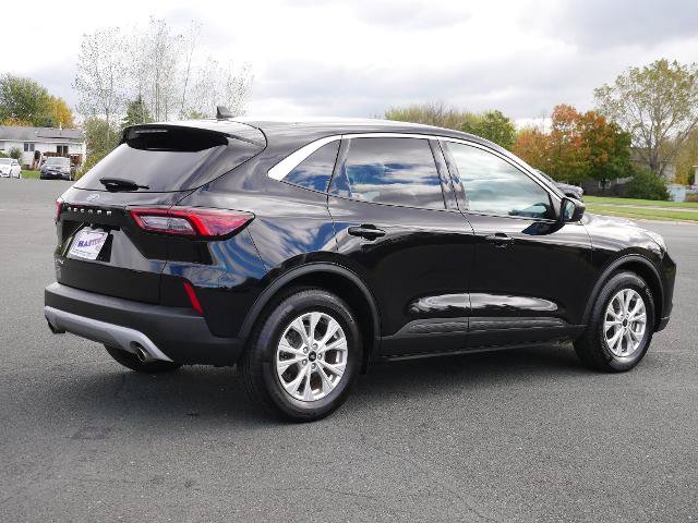 Certified 2023 Ford Escape Active w/ Cold Weather Package FWD image 5