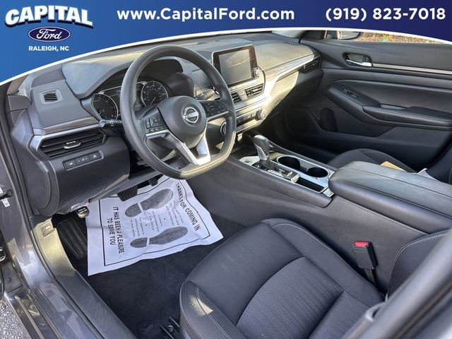 Used 2024 Nissan Altima 2.5 SV image 17