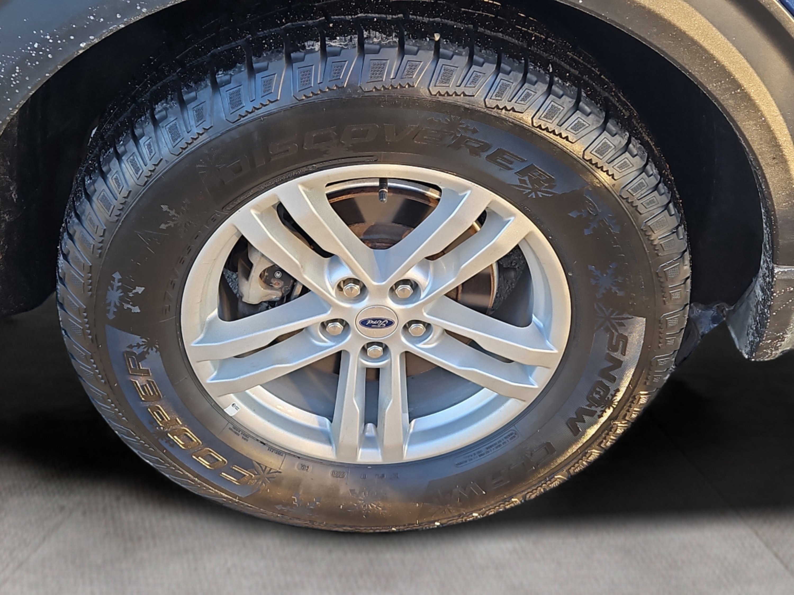 Certified 2022 Ford Explorer XLT w/ Equipment Group 202A image 32