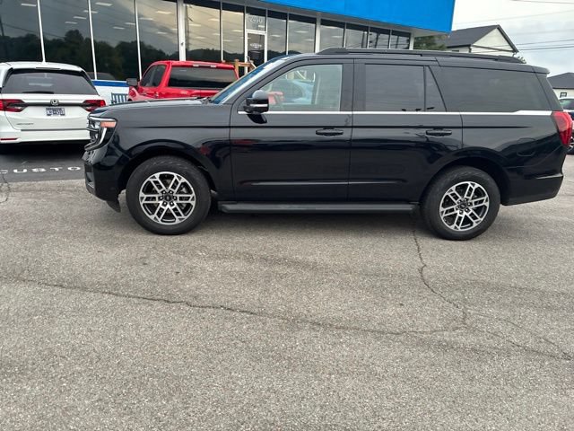 Certified 2025 Ford Expedition Active AWD/4WD image 17
