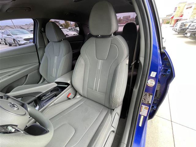 Used 2022 Hyundai Elantra SEL FWD image 16
