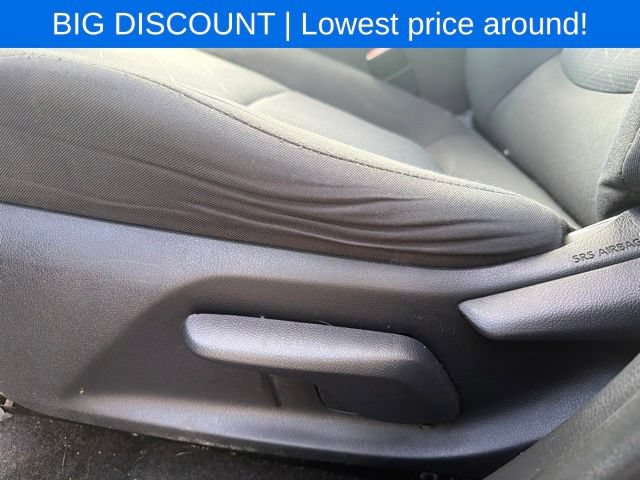 Used 2019 Toyota RAV4 XLE w/ Carpet Mat Package AWD/4WD image 25