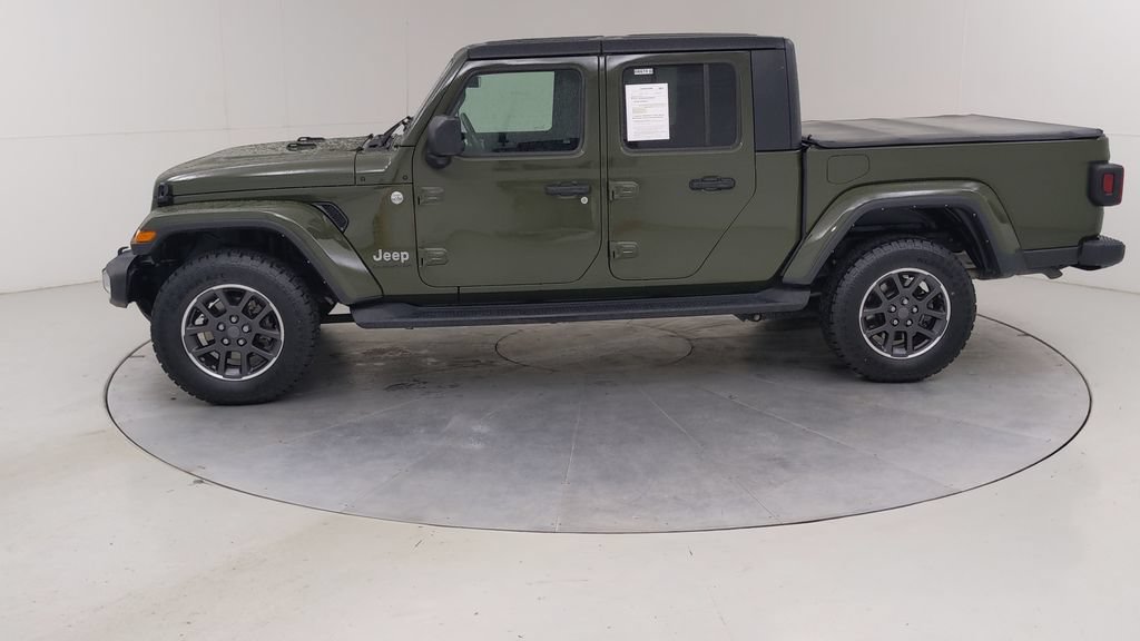 Used 2022 Jeep Gladiator Overland w/ Dual Top Group AWD/4WD image 18