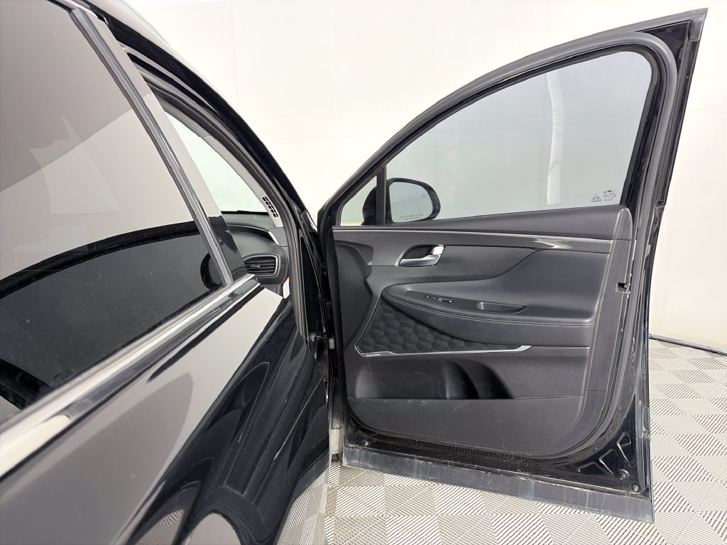 Used 2022 Hyundai Santa Fe Limited w/ Cargo Package AWD/4WD image 29