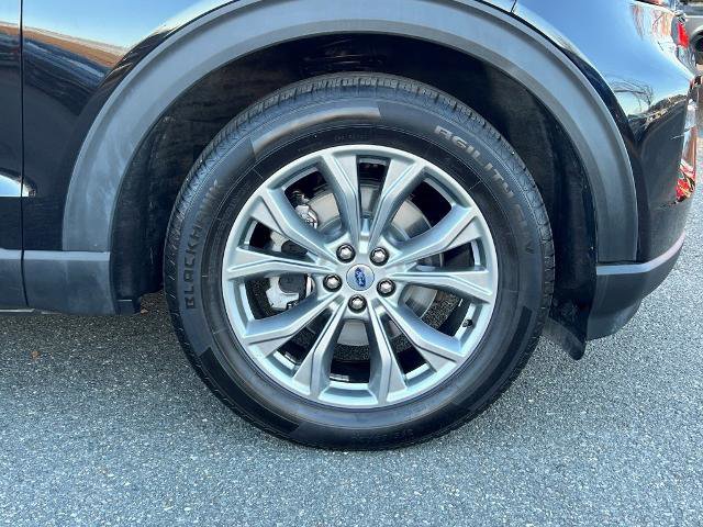 Certified 2022 Ford Explorer XLT w/ Equipment Group 202A image 26
