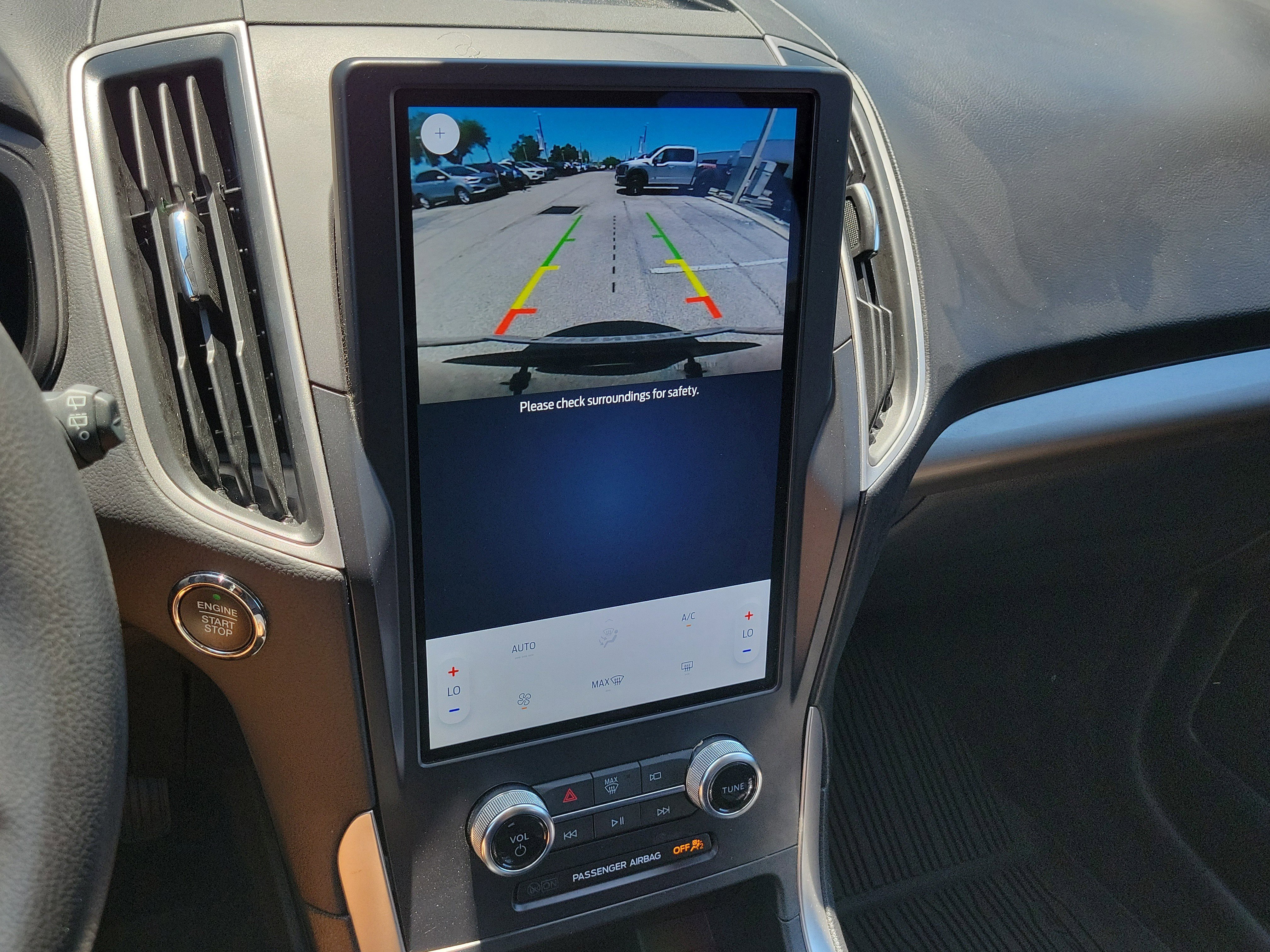 Certified 2024 Ford Edge SE image 26