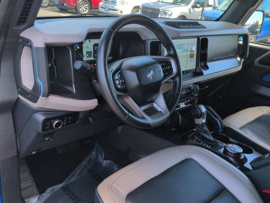 Certified 2023 Ford Bronco Wildtrak AWD/4WD image 11