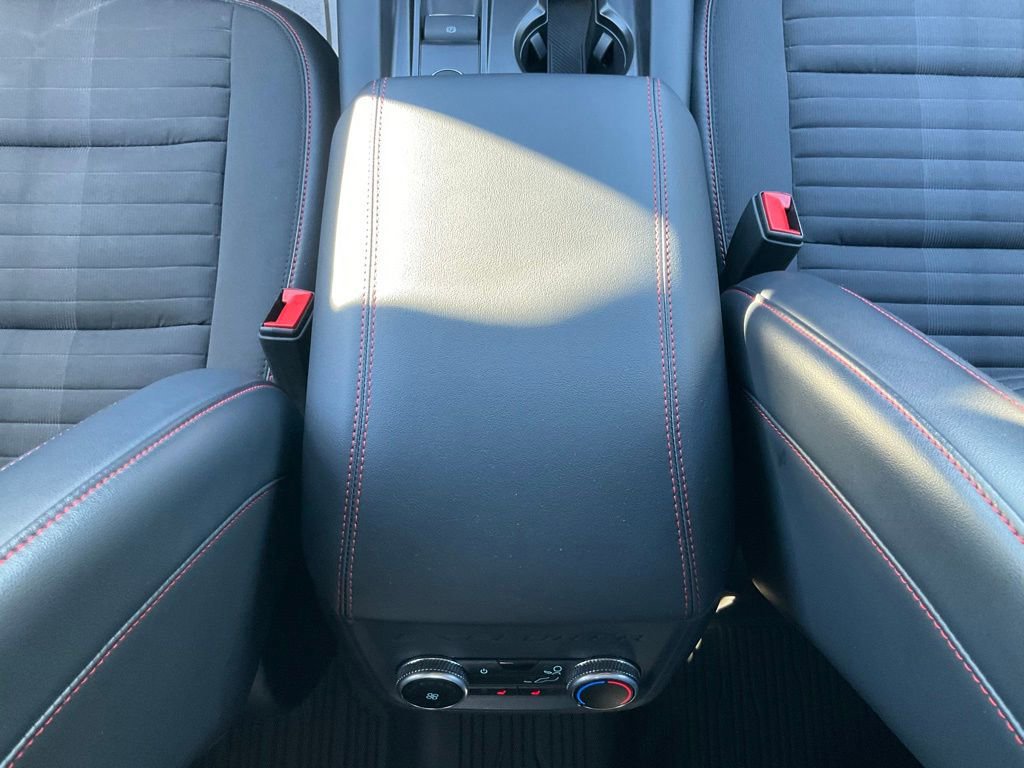 Certified 2025 Ford Explorer ST-Line w/ Premium Package image 38