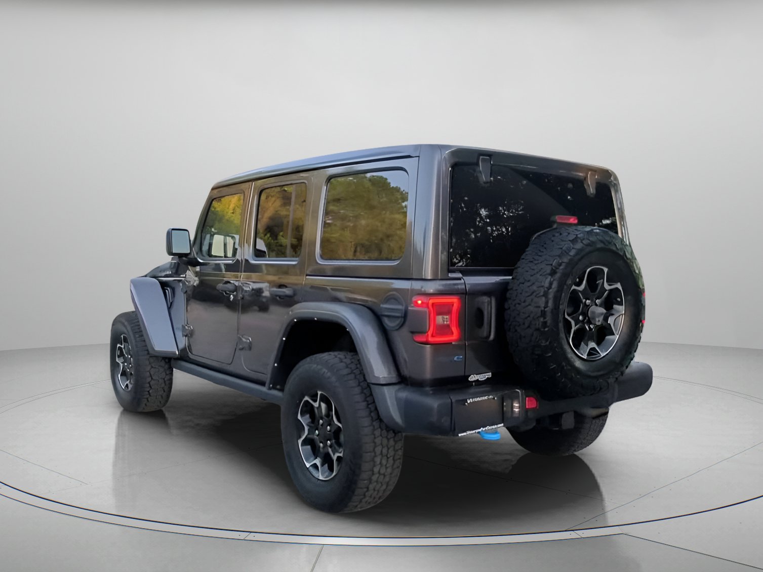 Used 2021 Jeep Wrangler Unlimited Rubicon 4xe w/ Steel Bumper Group AWD/4WD image 21