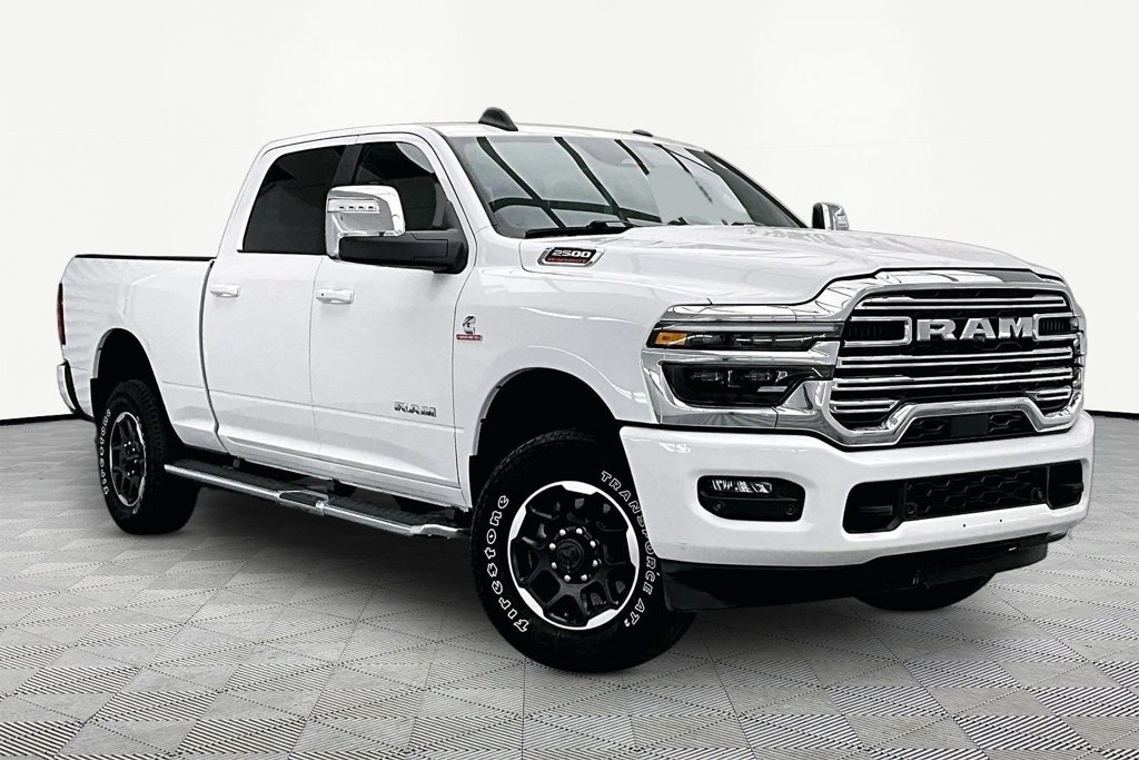Used 2025 RAM 2500 Laramie AWD/4WD image 11