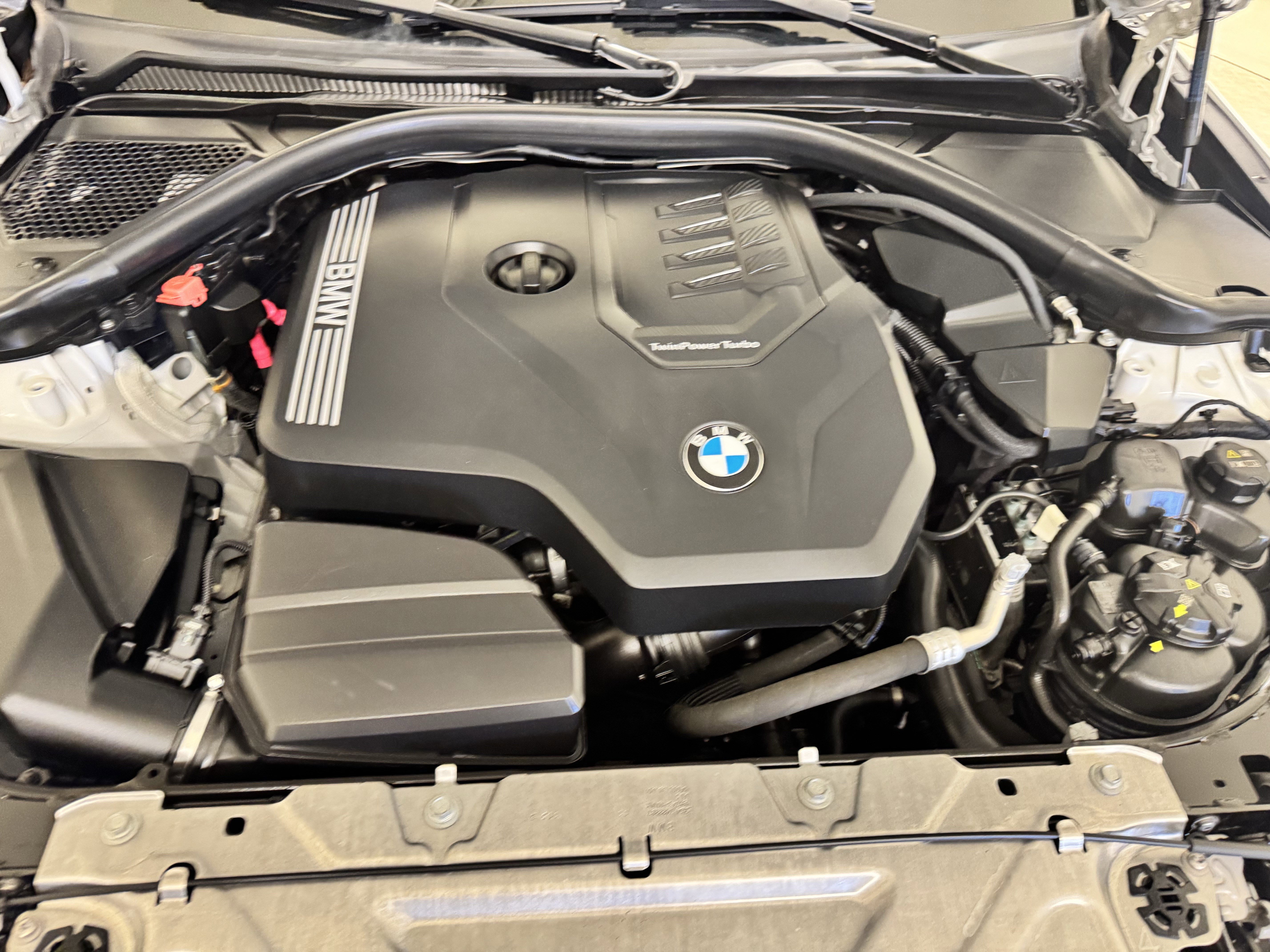 Used 2023 BMW 330i Sedan w/ Premium Package image 27