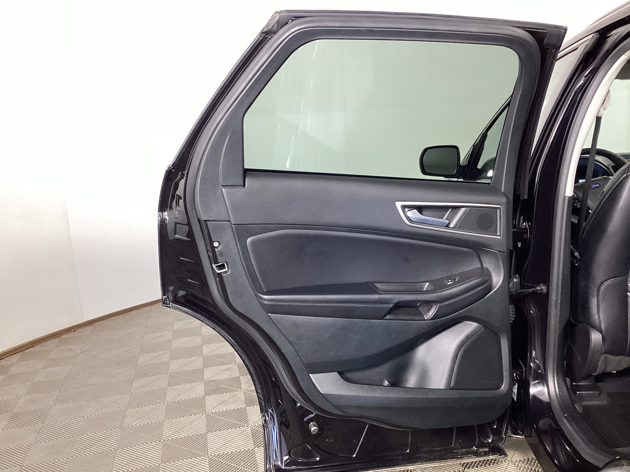 Certified 2024 Ford Edge SEL w/ Convenience Package AWD/4WD image 12