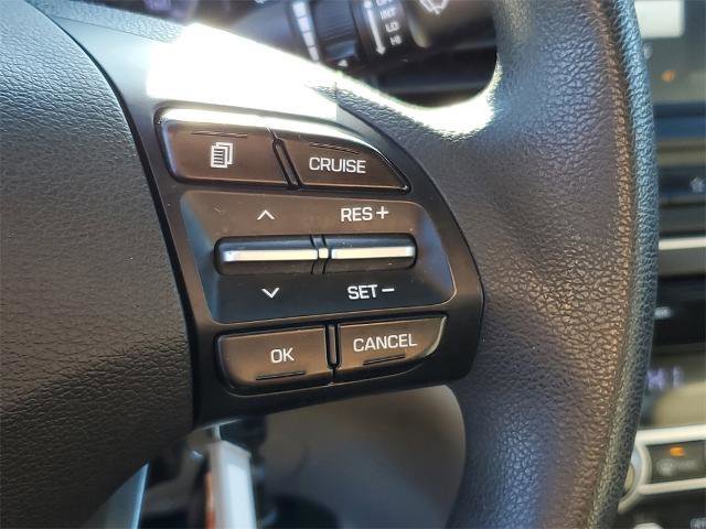 Used 2020 Hyundai Elantra SEL image 11