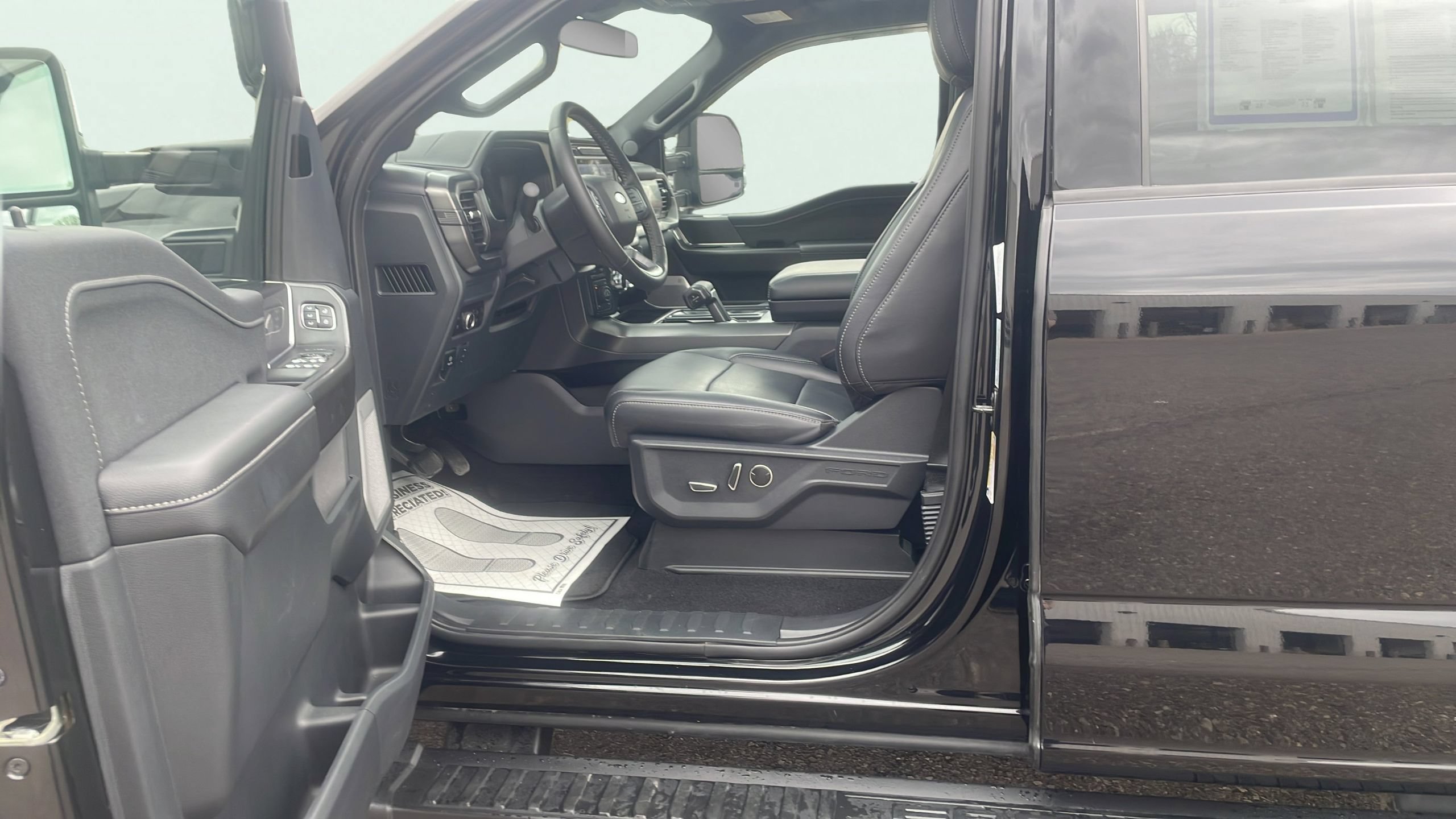 Certified 2025 Ford F150 Lariat w/ Equipment Group 502A High AWD/4WD image 11