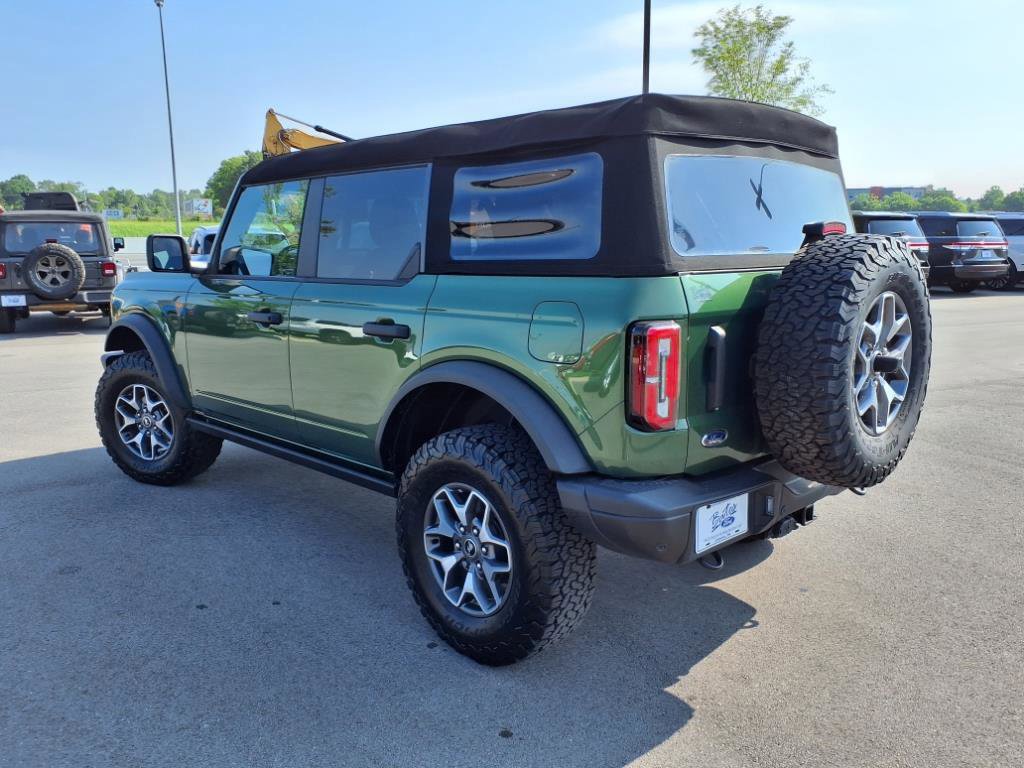 Certified 2023 Ford Bronco Badlands image 3